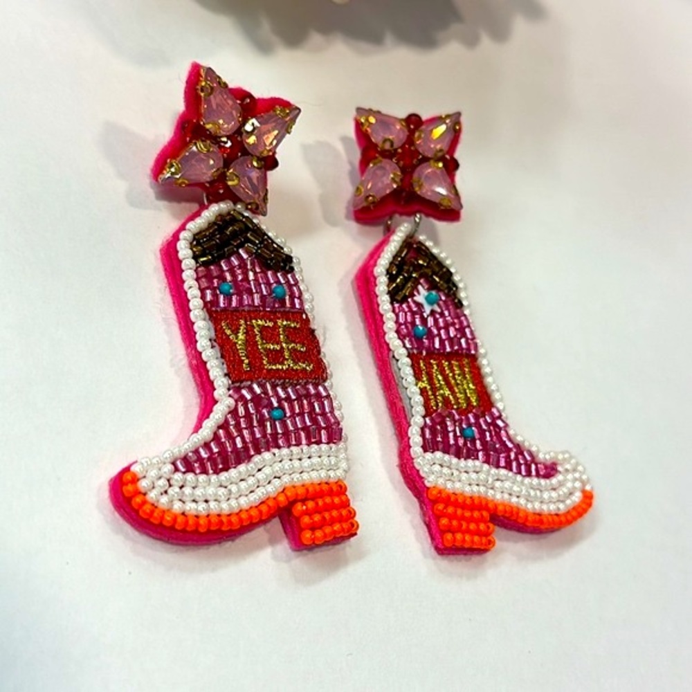 Pink and orange Beaded cowgirl boots earrings! - Picture 4 of 4